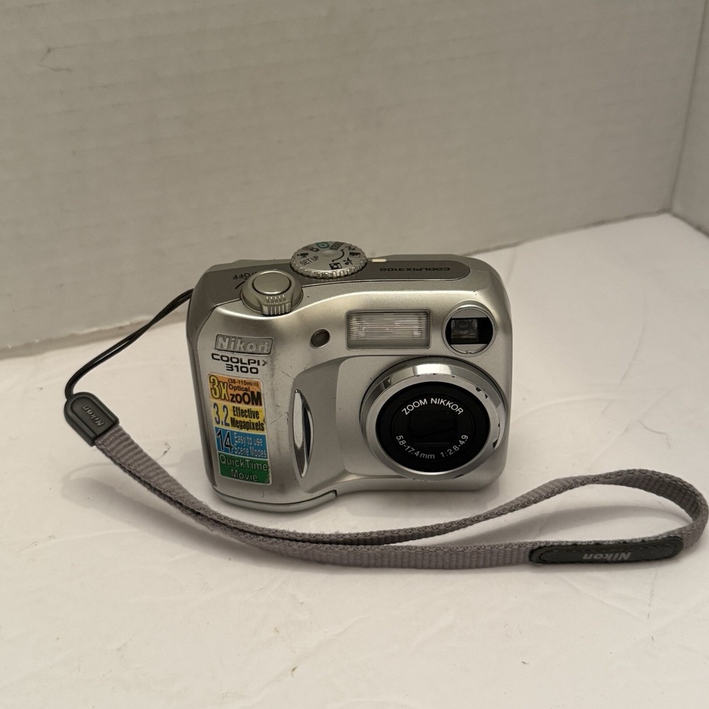 Nikon Digital Camera Coolpix 3100 3.2MP Silver Tested With Memory Card UNTESTED - Picture 3 of 16